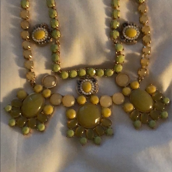 J. CREW Multi clusters Bib Statement Necklace - Picture 7 of 7